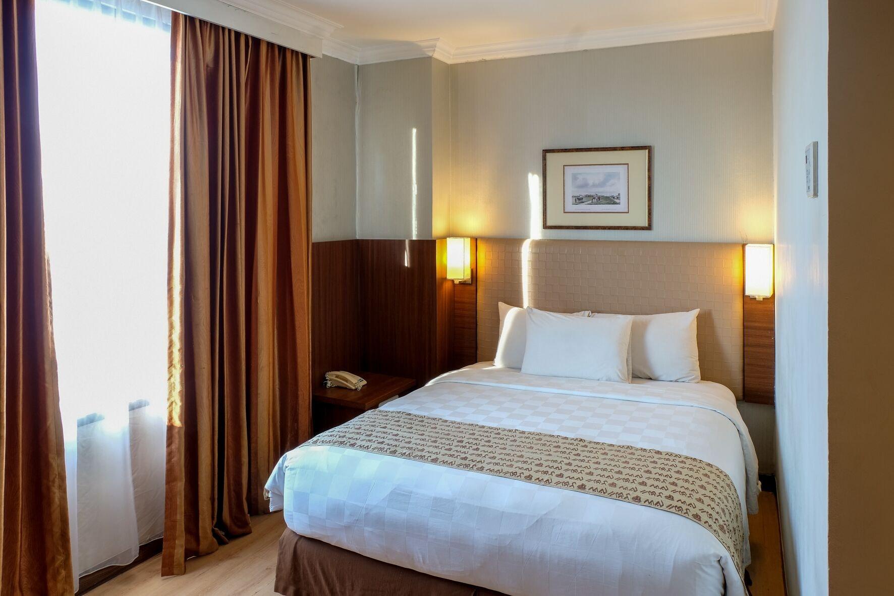 Almadera Hotel Makassar Eksteriør billede