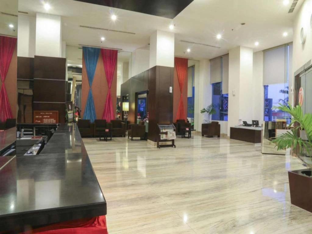 Almadera Hotel Makassar Eksteriør billede