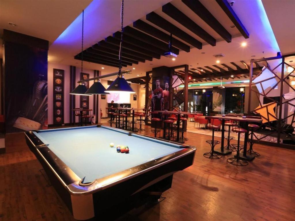 Almadera Hotel Makassar Eksteriør billede