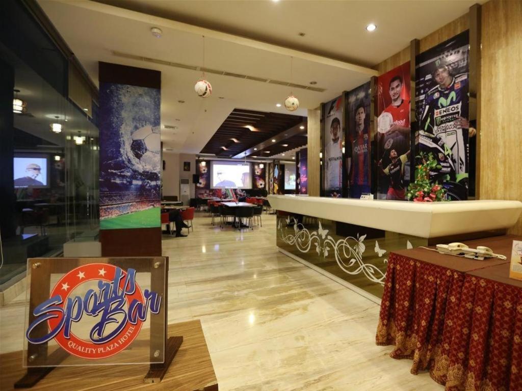 Almadera Hotel Makassar Eksteriør billede