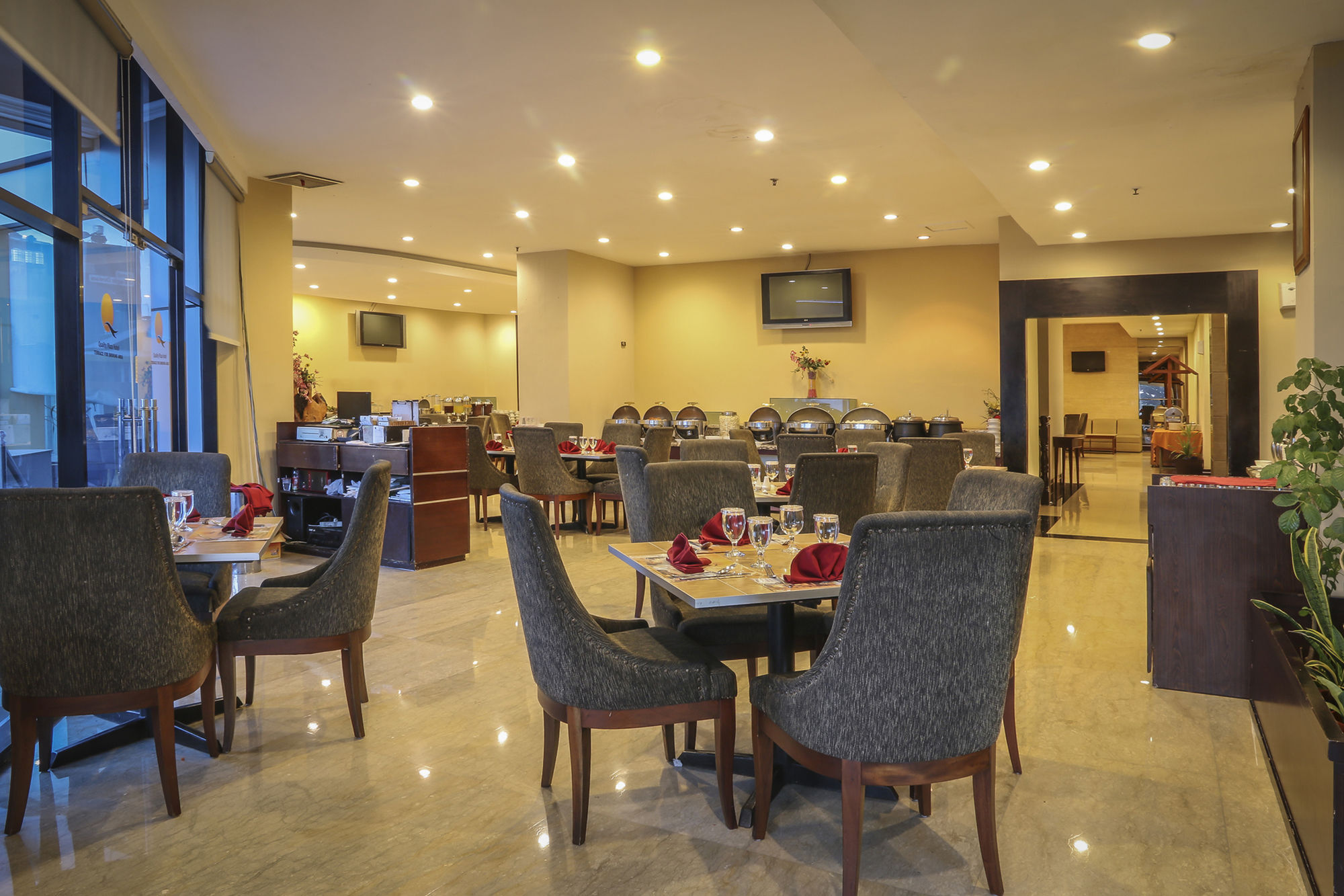 Almadera Hotel Makassar Eksteriør billede